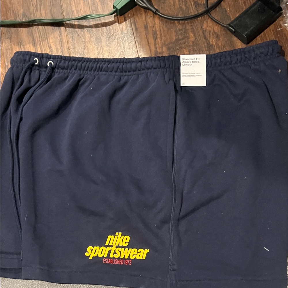 Men’s Adidas, blue athletic shorts size 3X new with tag